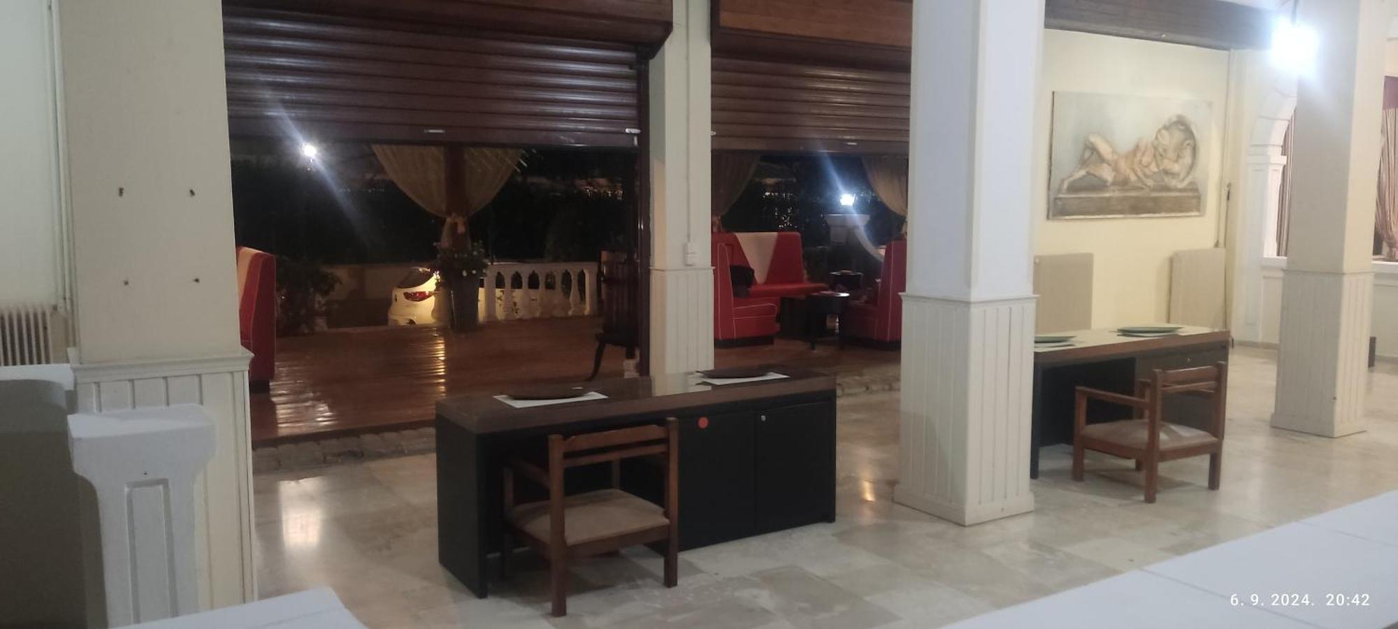 Pantheon Hall Hotel 梅松吉 外观 照片
