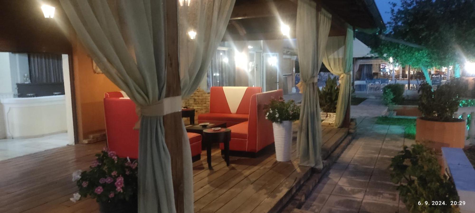 Pantheon Hall Hotel 梅松吉 外观 照片